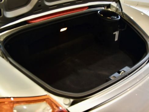 Used 2001 Porsche Boxster RWD image 29