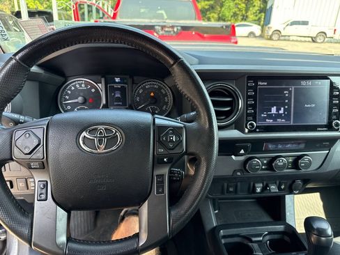 Used 2021 Toyota Tacoma TRD Sport RWD image 12