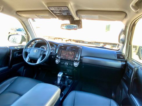 Used 2020 Toyota 4Runner TRD Off-Road Premium image 34