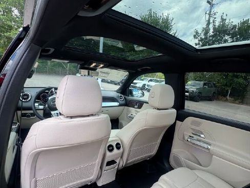 New 2026 Mercedes-Benz GLB 250 4MATIC image 17