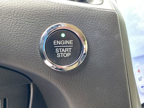 Certified 2024 Ford Edge SE AWD/4WD image 33