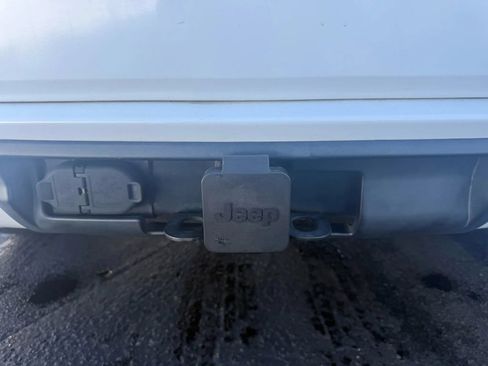 Used 2014 Jeep Grand Cherokee Overland w/ Advanced Technology Group AWD/4WD image 61