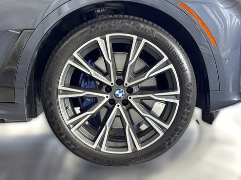 Used 2021 BMW X7 M50i AWD/4WD image 12