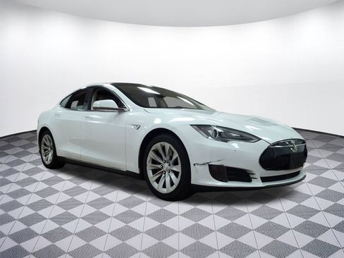Used 2016 Tesla Model S 75D image 6