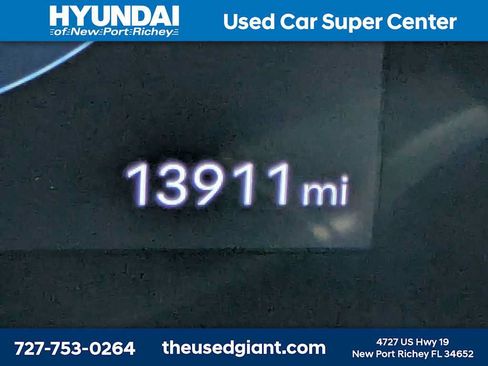 Used 2025 Hyundai Santa Fe Limited FWD image 46