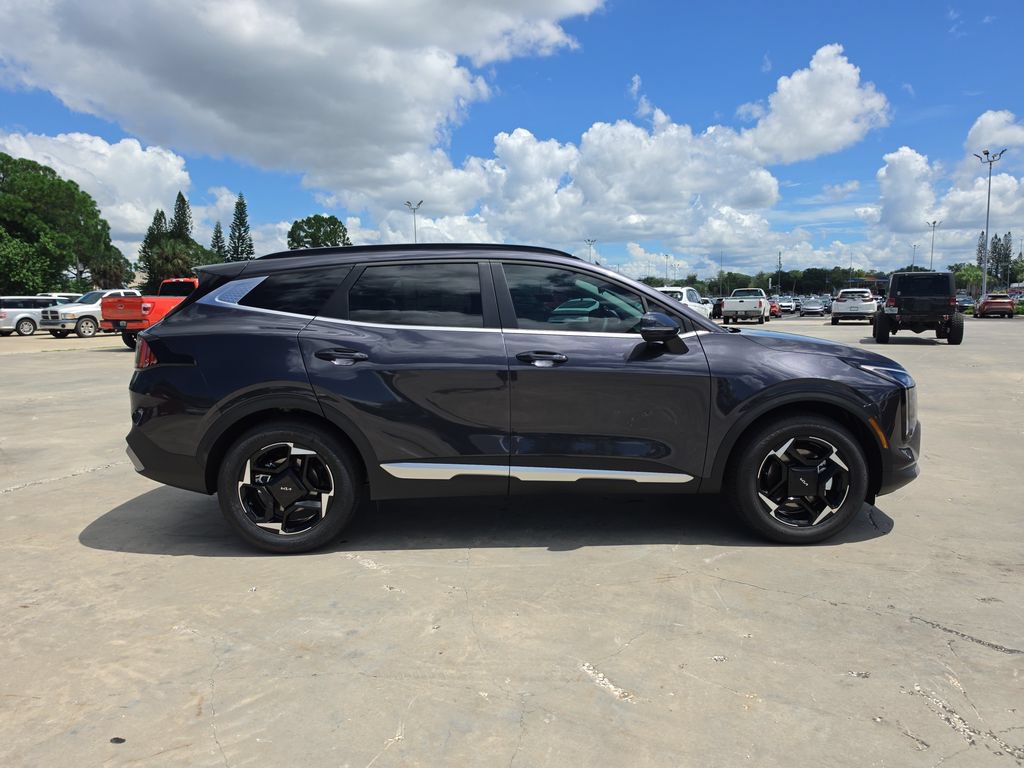 New 2027 Kia Sportage EX FWD image 9