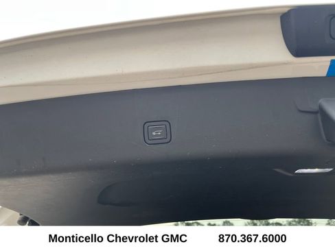 Certified 2023 Chevrolet Traverse LT FWD image 27
