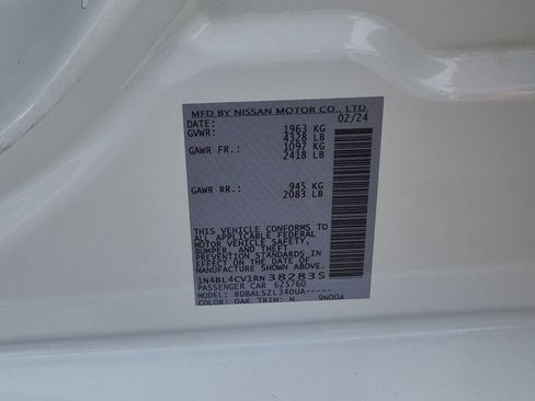 Certified 2024 Nissan Altima 2.5 SR FWD image 33