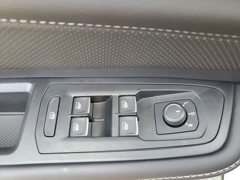 New 2026 Volkswagen Atlas SE image 23