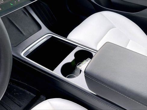 Used 2022 Tesla Model 3 Long Range image 13