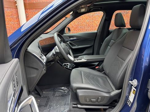 Certified 2025 BMW X1 xDrive28i w/ Technology Package image 22