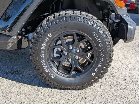 New 2026 Jeep Gladiator Willys AWD/4WD image 12