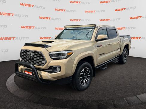 Used 2020 Toyota Tacoma TRD Sport image 1