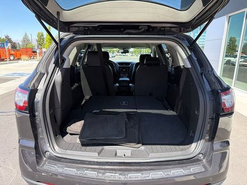 Used 2017 Chevrolet Traverse LT AWD/4WD image 28