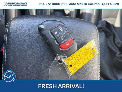 Used 2018 Jeep Wrangler Unlimited Sahara w/ Cold Weather Group image 26