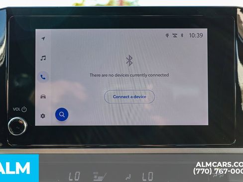 Used 2025 Toyota Camry SE image 39