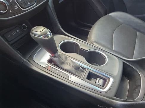 Used 2020 Chevrolet Equinox LT w/ Midnight Edition image 31