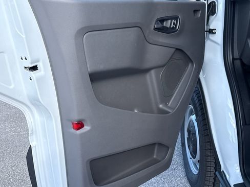 New 2026 Ford Transit 250 148 Medium Roof RWD image 18