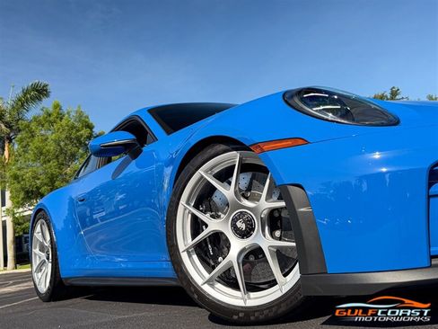 Used 2025 Porsche 911 GT3 RWD image 71
