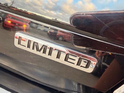 Used 2016 Chevrolet Impala LT FWD image 19