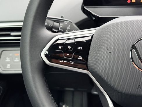 New 2026 Volkswagen ID.4 Pro S image 14