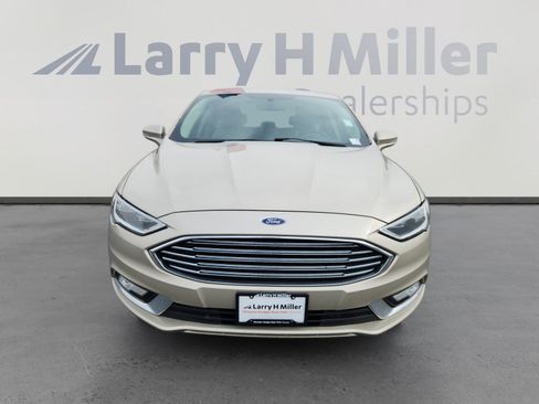 Used 2017 Ford Fusion SE w/ Fusion SE Technology Package image 8