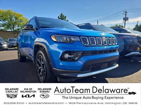 Used 2025 Jeep Compass Limited w/ Sun & Sound Group AWD/4WD image 1