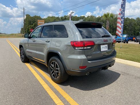 Used 2021 Jeep Grand Cherokee Trailhawk w/ Premium Lighting Group image 8