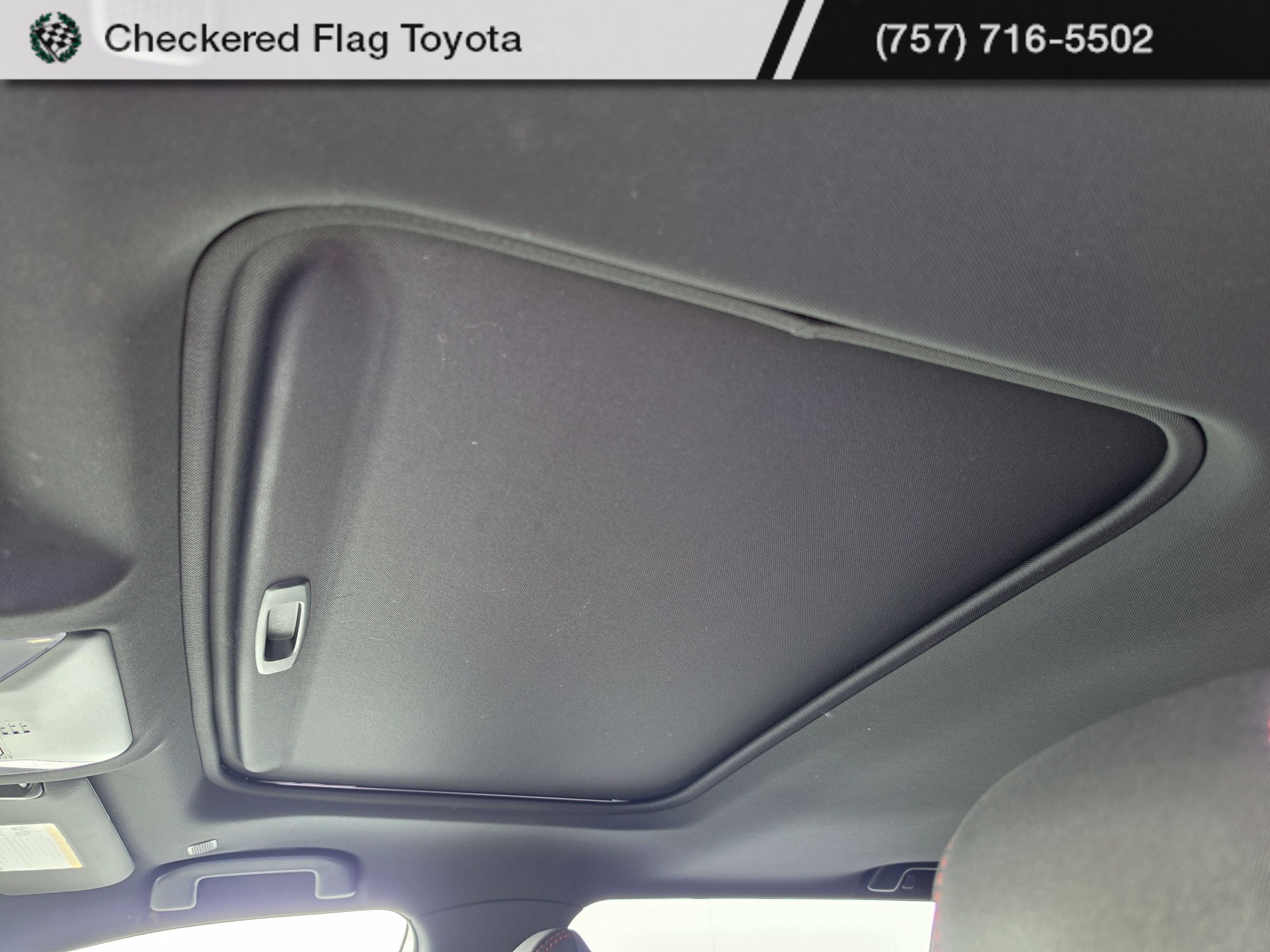 Used 2024 Toyota RAV4 SE w/ Weather & Moonroof Package AWD/4WD image 17