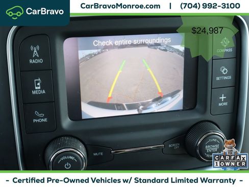 Used 2022 RAM 1500 Tradesman w/ Chrome Appearance Group AWD/4WD image 33