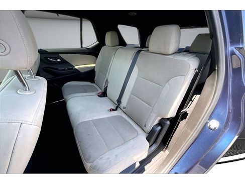 Used 2022 Chevrolet Traverse LS AWD/4WD image 27