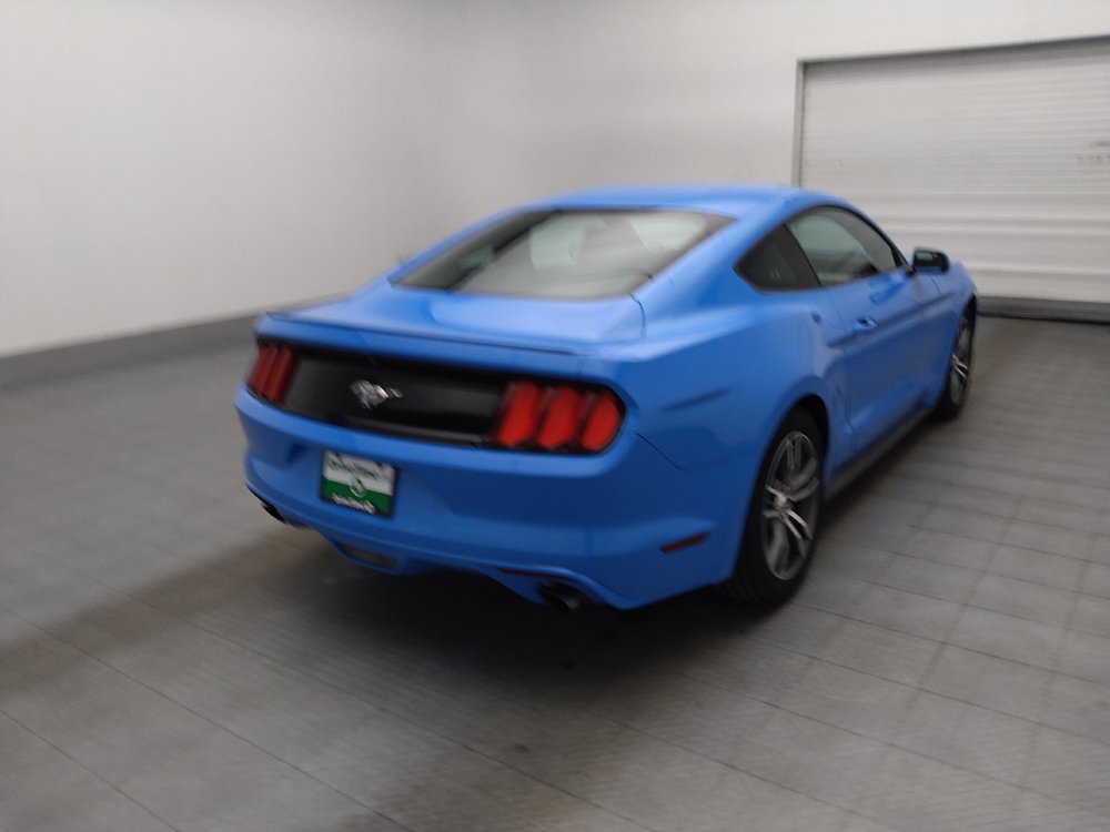 Used 2017 Ford Mustang Coupe RWD image 9