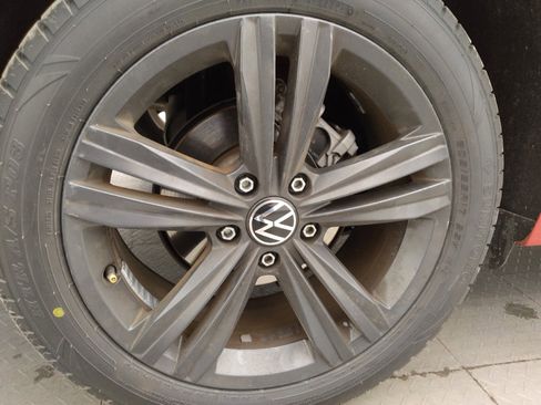 Used 2024 Volkswagen Jetta SE FWD image 31