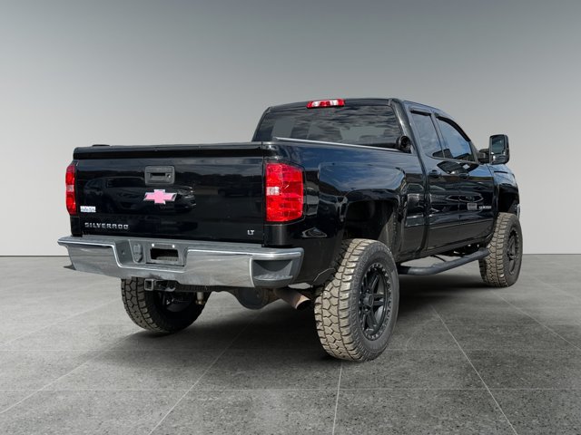 Used 2018 Chevrolet Silverado 1500 LT w/ All Star Edition AWD/4WD image 4