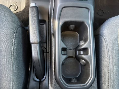 Used 2025 Jeep Wrangler Unlimited Sahara image 11