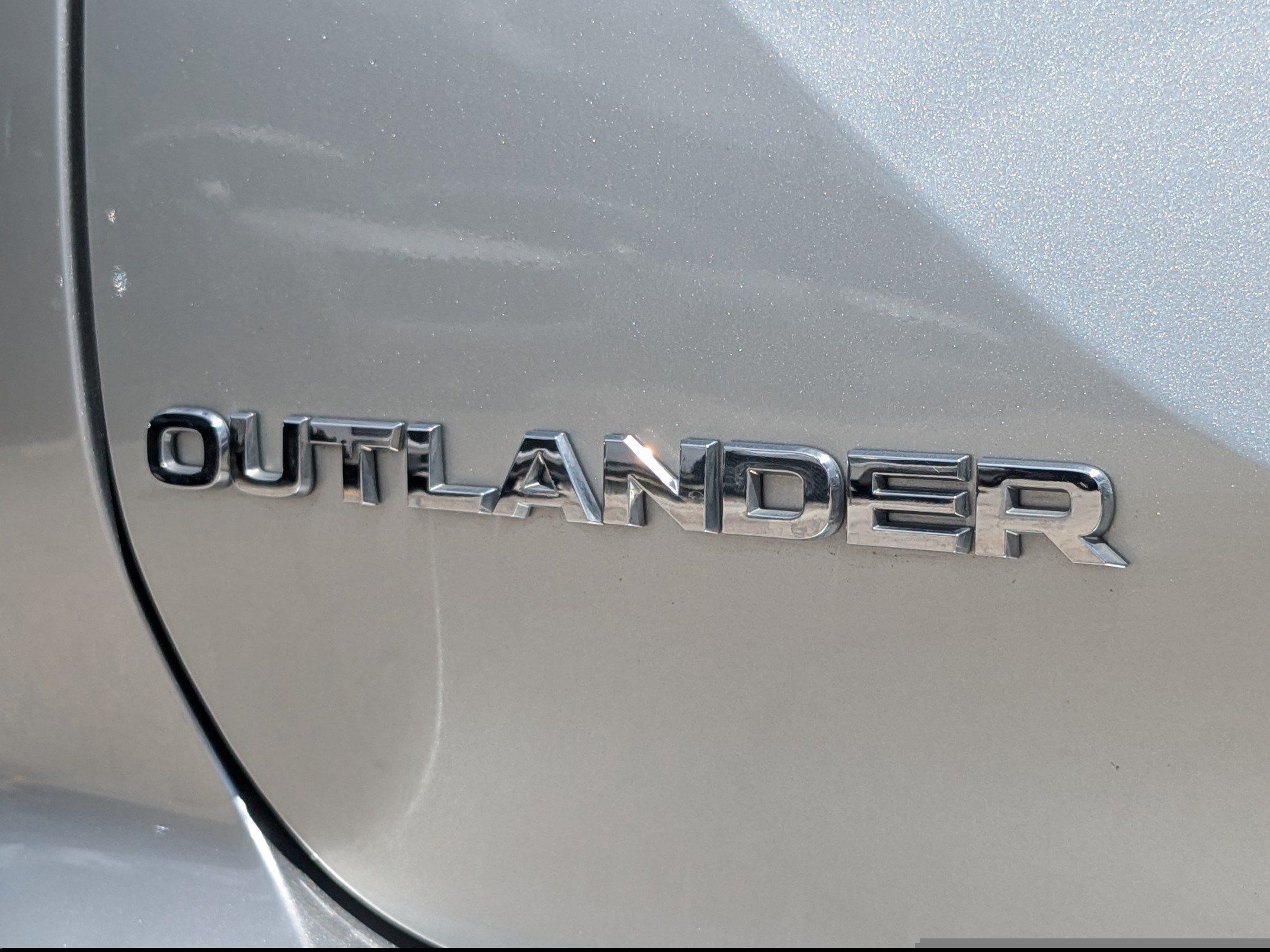 Used 2025 Mitsubishi Outlander SE FWD image 34