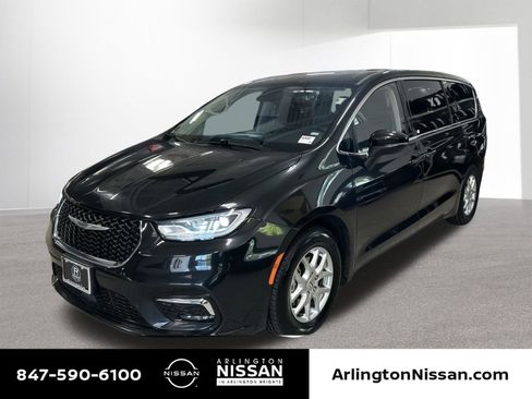 Used 2023 Chrysler Pacifica Touring-L FWD image 1