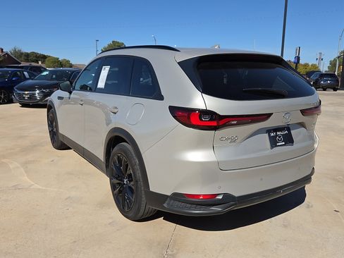 Used 2025 MAZDA CX-90 3.3 Turbo w/ Premium Sport Pkg image 4