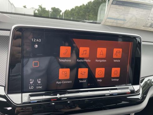 New 2026 Volkswagen Atlas Peak Edition AWD/4WD image 21