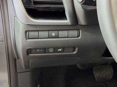 Certified 2023 Nissan Rogue SL w/ SL Premium Package image 12