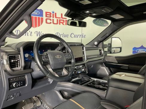 Used 2024 Ford F450 Platinum w/ FX4 Off-Road Package AWD/4WD image 14