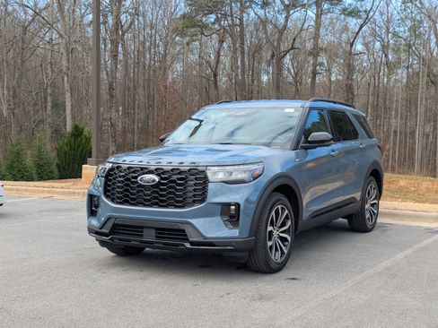 New 2026 Ford Explorer ST-Line image 6