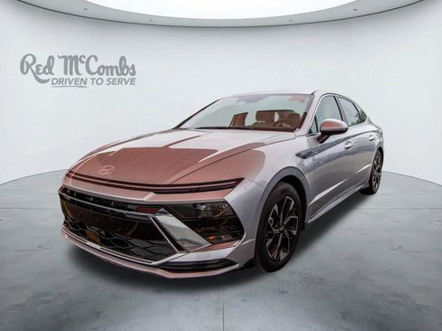 Used 2025 Hyundai Sonata SEL FWD image 1