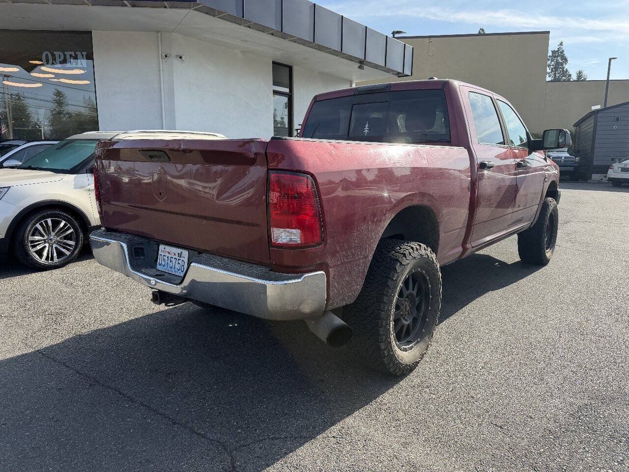 Used 2011 RAM 2500 SLT w/ SLT Plus D←cor Group AWD/4WD image 2