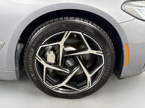Used 2023 BMW 530i w/ Premium Package RWD image 32
