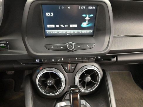 Used 2016 Chevrolet Camaro LT RWD image 21