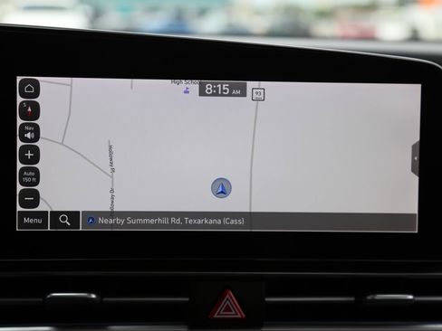 Used 2024 Hyundai Elantra Limited image 29