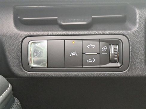 New 2026 GMC Sierra EV Elevation image 25