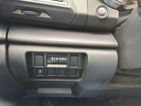 Used 2019 Subaru Crosstrek 2.0i Premium AWD/4WD image 21