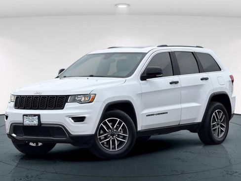 Used 2022 Jeep Grand Cherokee Limited image 1